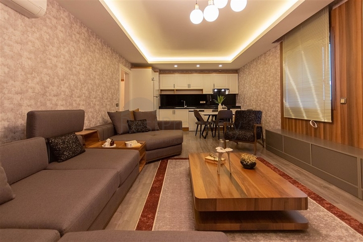 Меблированная квартира 2+1 на первой береговой линии в Махмутларе