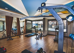 Меблированная квартира 2+1 на первой береговой линии в Махмутларе