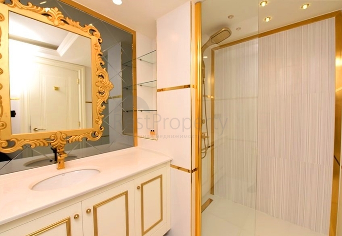 Квартира 2+1 в топовом комплексе в центре Алании