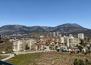 Трехкомнатный пентхаус в жилом комплексе с инфраструктурой