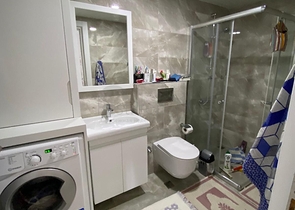 Трехкомнатный пентхаус в жилом комплексе с инфраструктурой