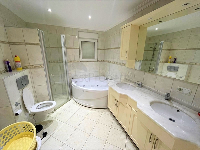 Вилла 3+1 в районе Махмутлар 