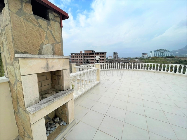 Вилла 3+1 в районе Махмутлар 