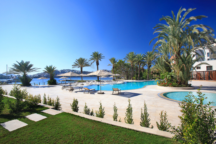 Шикарные видовые апартаменты на первой линии в элитном районе Ялыкавак Шикарные видовые апартаменты на первой линии в элитном районе Ялыкавак