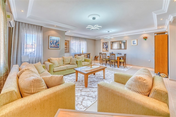 Пентхаус 4+1 в центре города