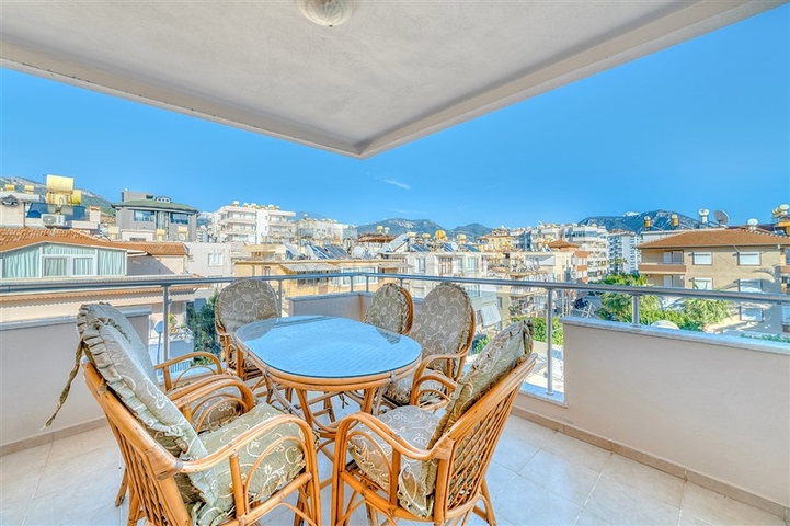 Пентхаус 4+1 в центре города