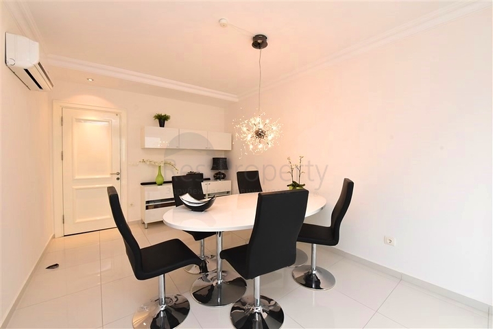 Квартира 7+1 с отдельной кухней в районе Джикджили