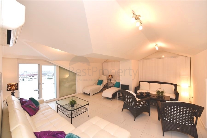 Квартира 7+1 с отдельной кухней в районе Джикджили