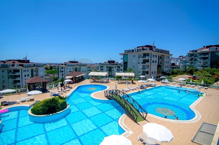 Квартира 7+1 с отдельной кухней в районе Джикджили