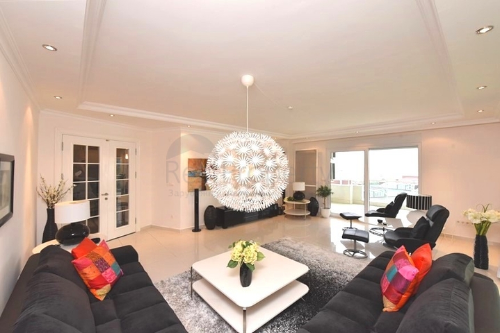 Квартира 7+1 с отдельной кухней в районе Джикджили