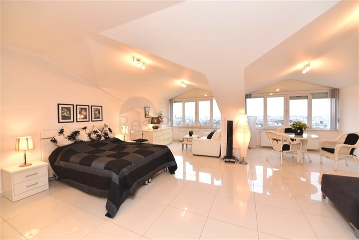 Квартира 7+1 с отдельной кухней в районе Джикджили