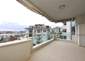 Квартира 7+1 с отдельной кухней в районе Джикджили