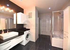 Квартира 7+1 с отдельной кухней в районе Джикджили