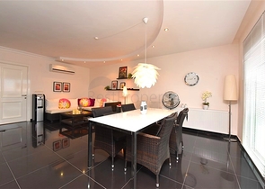 Квартира 7+1 с отдельной кухней в районе Джикджили