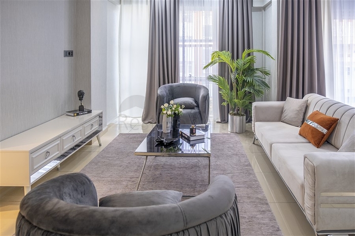 Большой пентхаус планировкой 4+1