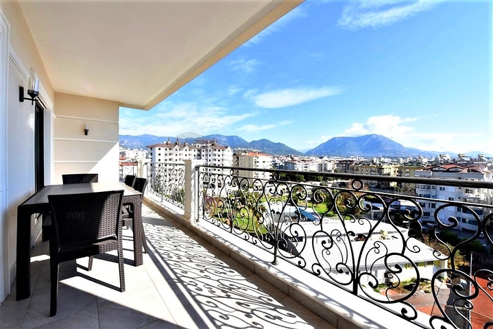 Шикарная квартира от собственника в комплексе премиального уровня планировкой 2+1