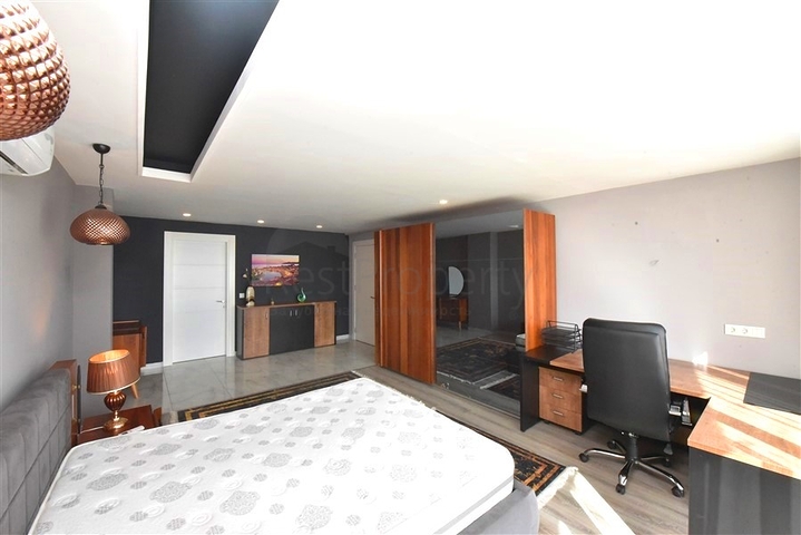 Вилла планировки 5+1 с шикарным видом на Аланию