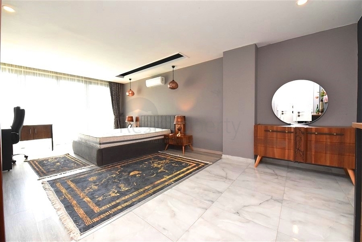 Вилла планировки 5+1 с шикарным видом на Аланию