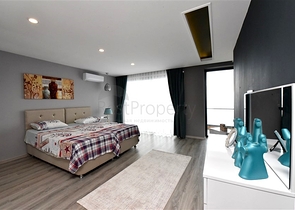 Трехэтажная вилла планировкой 5+1 в самом центре Алании