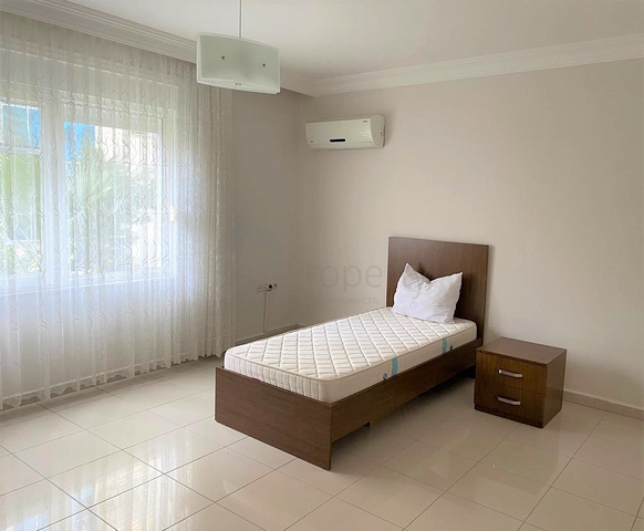 Просторная квартира 3+1 в Махмутларе