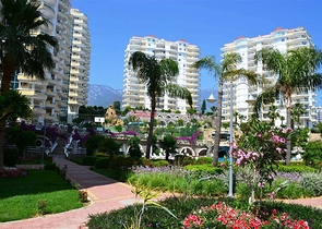 Просторная квартира 3+1 в Махмутларе