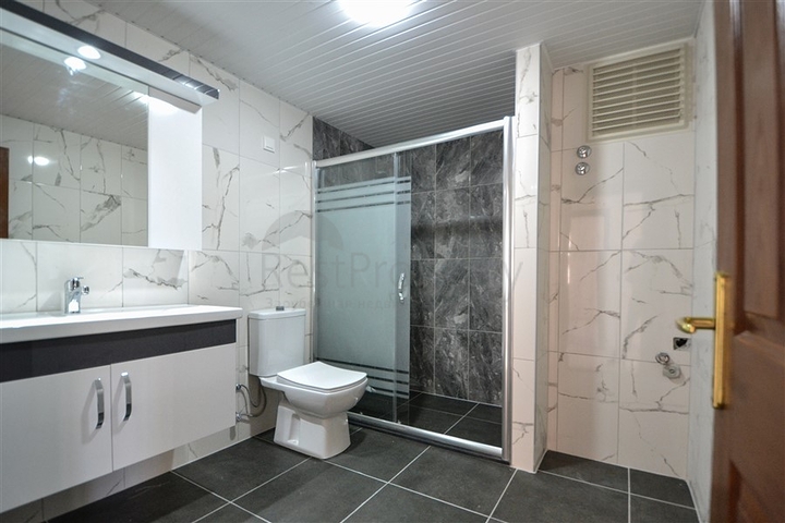 Просторная квартира 3+1 в самом центре Алании 