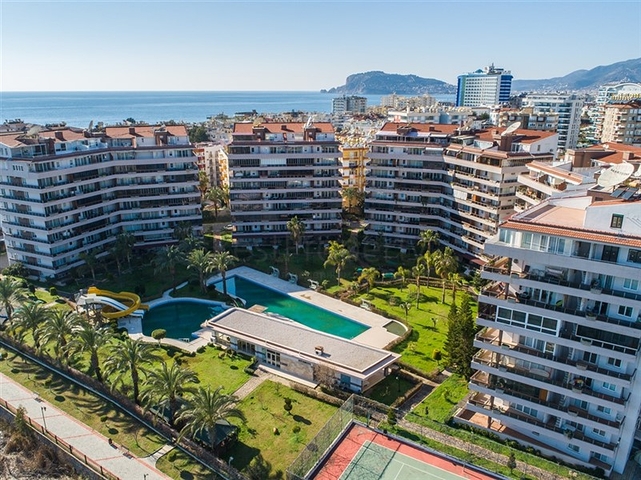 Просторная квартира 2+1 в районе Тосмур