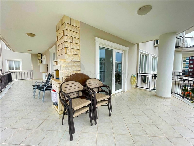 Просторная трехкомнатная квартира в Тосмуре