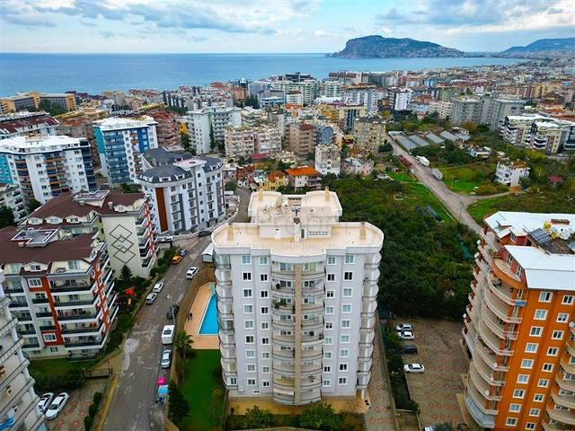 Просторная трехкомнатная квартира в Тосмуре