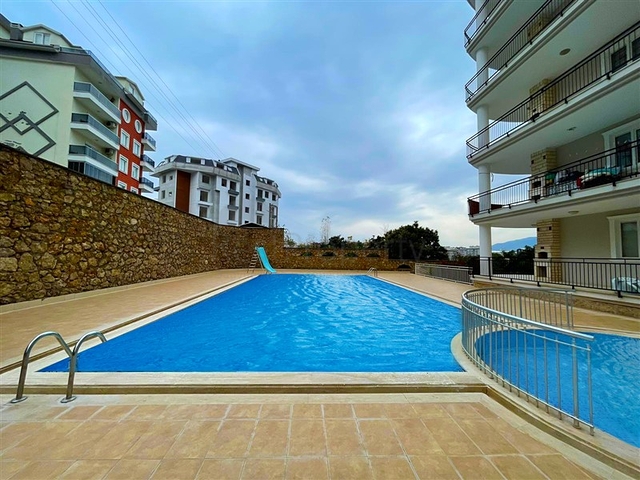 Просторная трехкомнатная квартира в Тосмуре