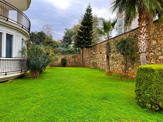 Просторная трехкомнатная квартира в Тосмуре