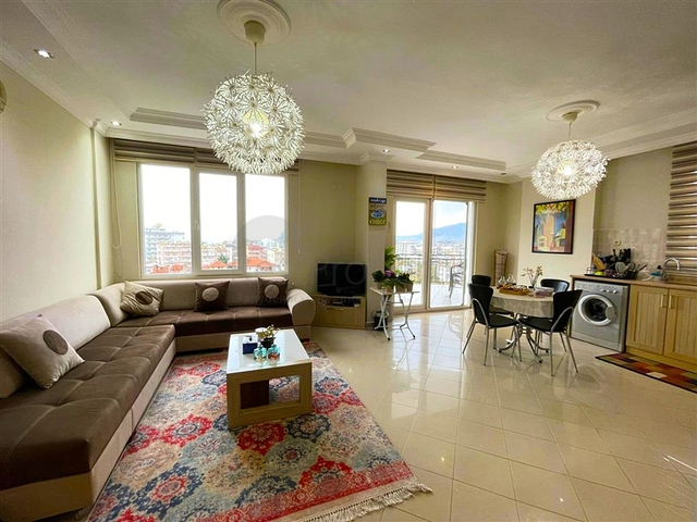 Просторная трехкомнатная квартира в Тосмуре