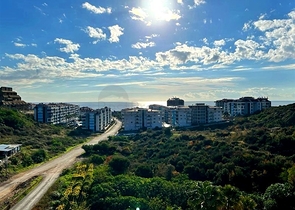 Трехкомнатная квартира с дизайнерской мебелью в районе Кестель