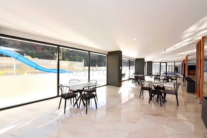 Двухкомнатная меблированная квартира в комплексе в сосновом бору