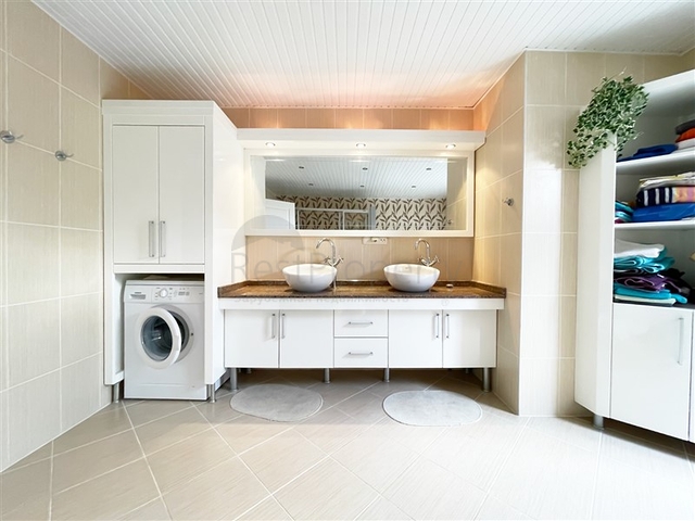 Шикарный садовый дуплекс 3+1 в районе Джикджилли