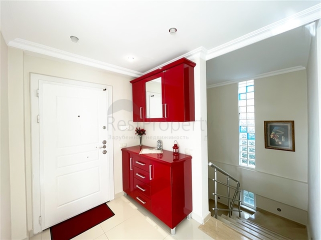 Шикарный садовый дуплекс 3+1 в районе Джикджилли