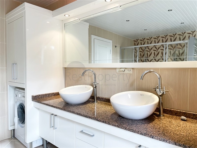 Шикарный садовый дуплекс 3+1 в районе Джикджилли