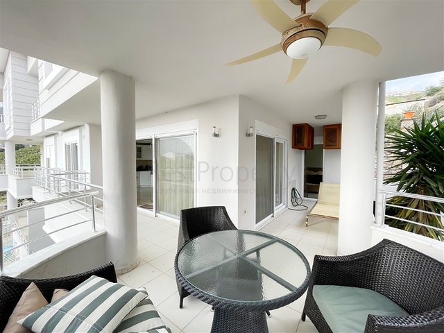 Шикарный садовый дуплекс 3+1 в районе Джикджилли