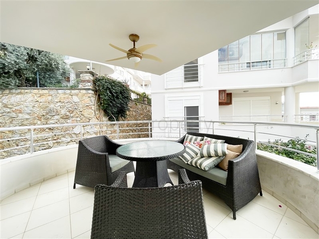 Шикарный садовый дуплекс 3+1 в районе Джикджилли