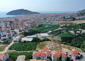 Шикарный садовый дуплекс 3+1 в районе Джикджилли