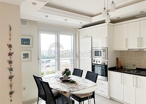 Шикарный садовый дуплекс 3+1 в районе Джикджилли