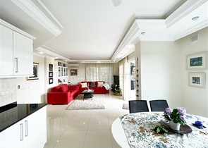 Шикарный садовый дуплекс 3+1 в районе Джикджилли