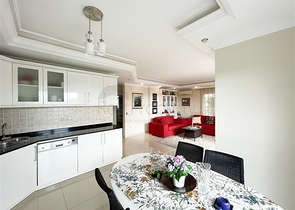 Шикарный садовый дуплекс 3+1 в районе Джикджилли