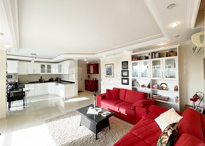 Шикарный садовый дуплекс 3+1 в районе Джикджилли