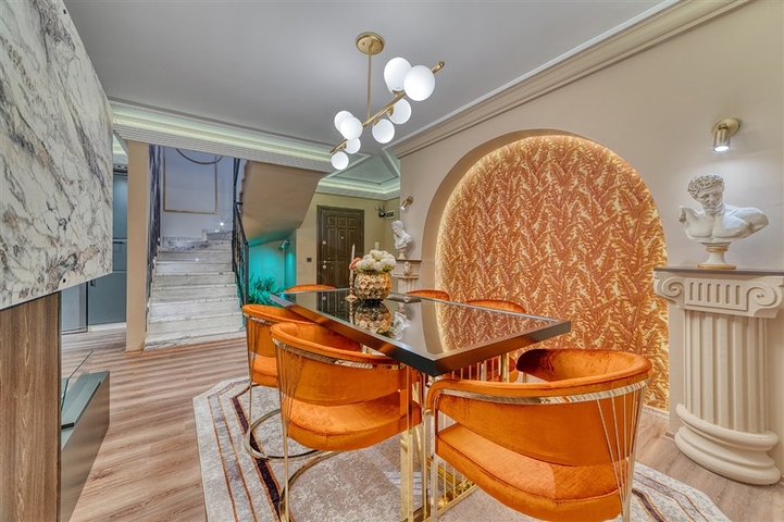 Эксклюзивный и роскошный пентхаус планировкой 3+1 в элитном районе Оба