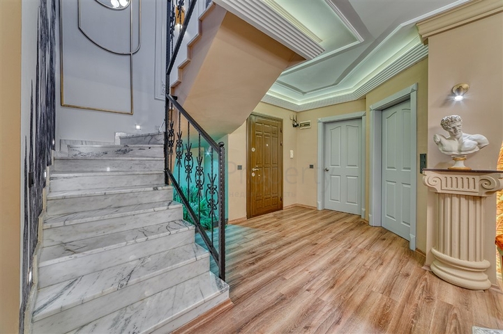 Эксклюзивный и роскошный пентхаус планировкой 3+1 в элитном районе Оба