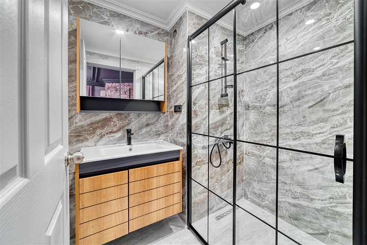 Эксклюзивный и роскошный пентхаус планировкой 3+1 в элитном районе Оба