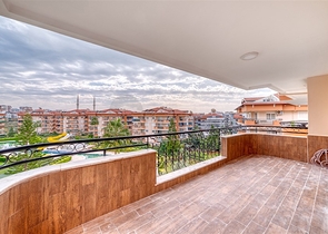 Эксклюзивный и роскошный пентхаус планировкой 3+1 в элитном районе Оба