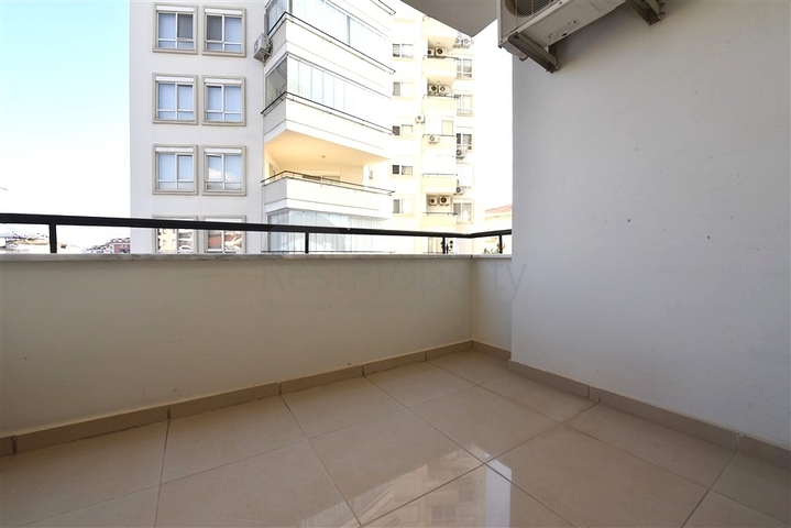 Просторная квартира 2+1 в районе Джикджили, Алания