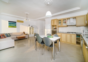 Квартира планировкой 2+1 в районе Тосмур